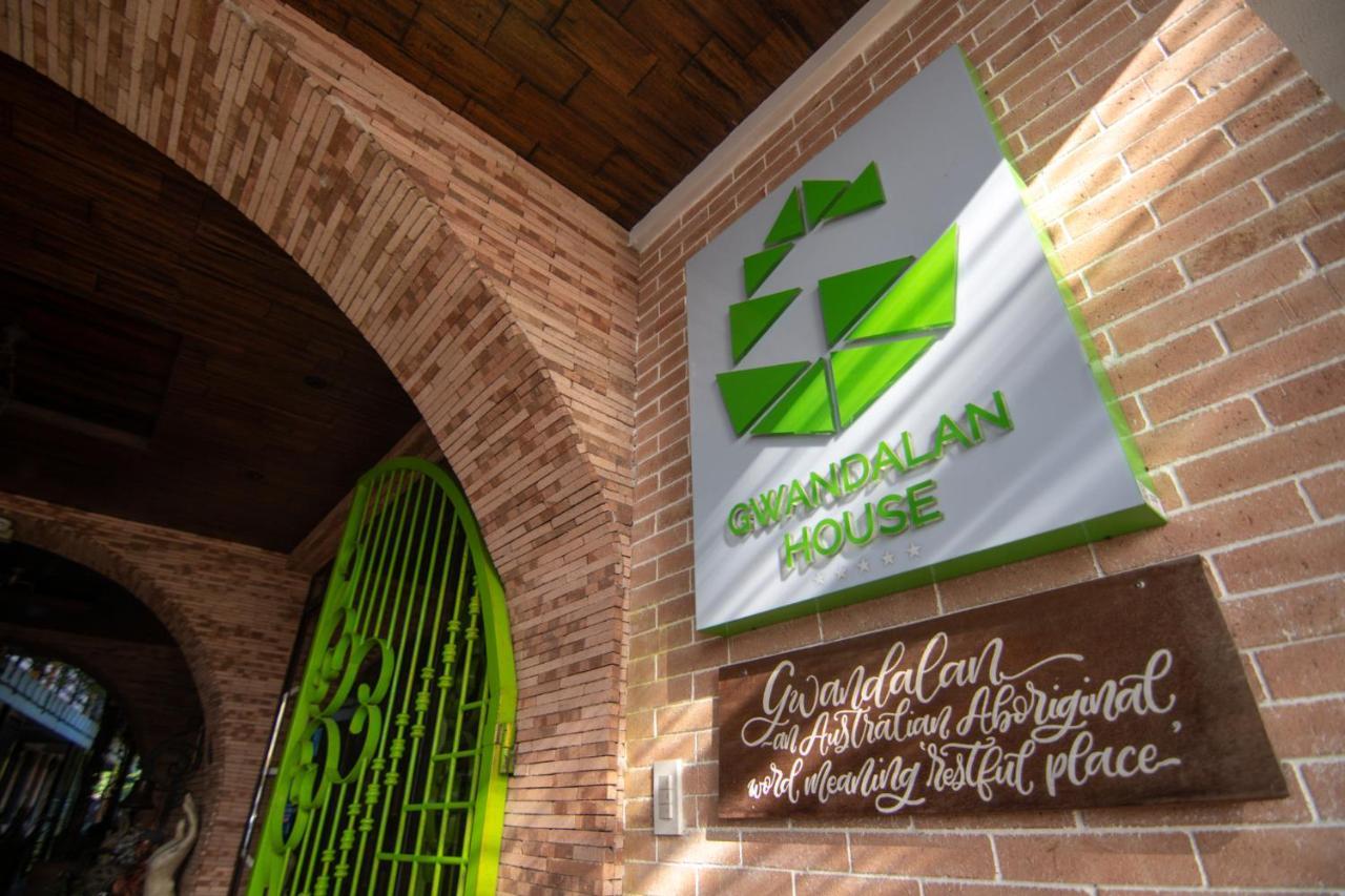 Gwandalan House Hotel Диполог Екстериор снимка