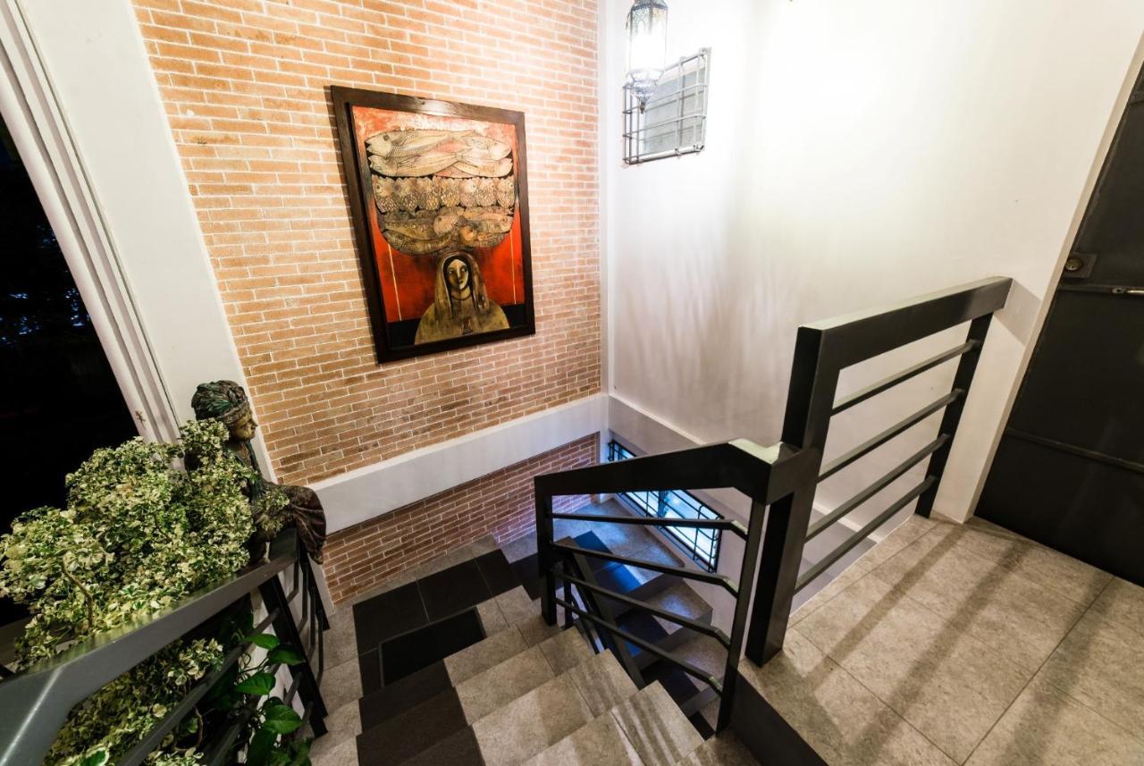 Gwandalan House Hotel Диполог Екстериор снимка